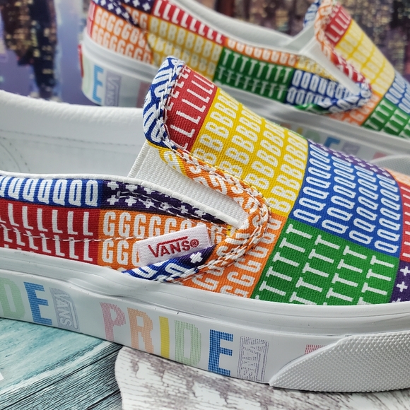 Vans Pride Classic slip-on multi/true - Picture 8 of 15